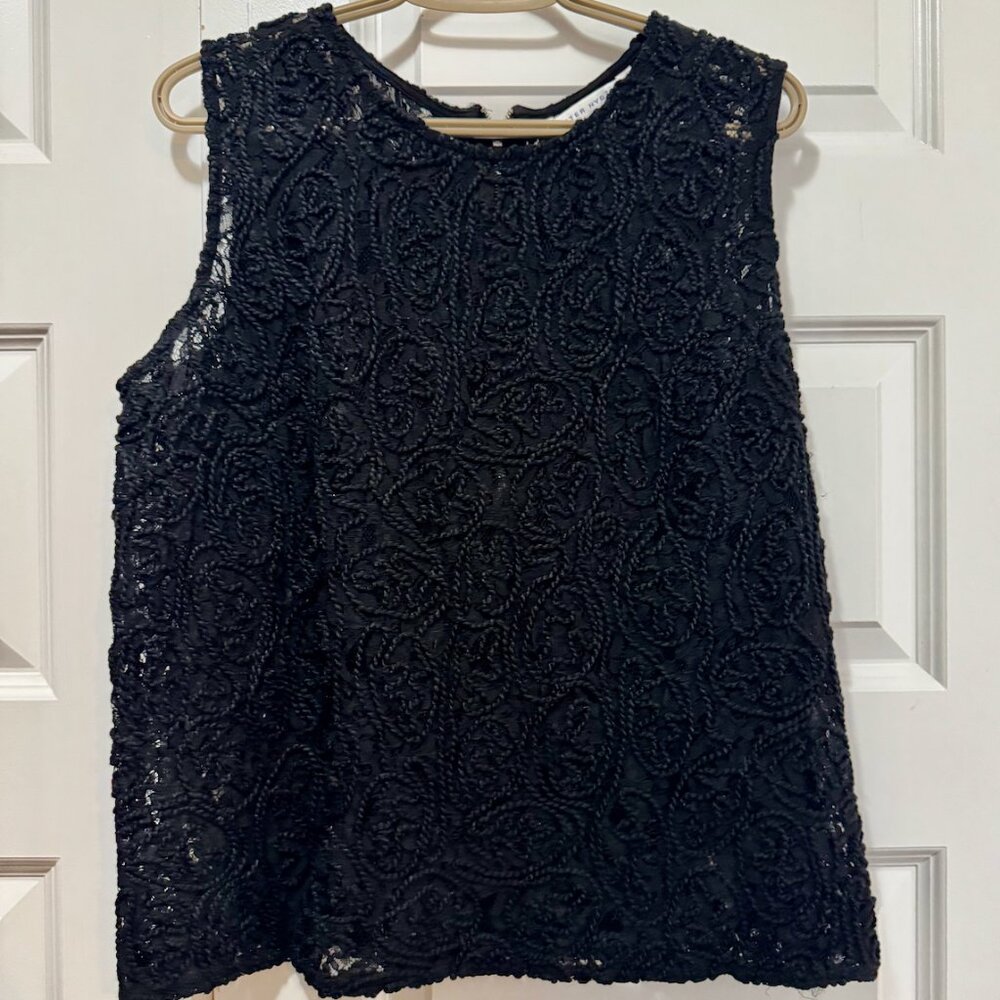 Peter Nygård Black Lace Sleeveless Blouse – Textured Floral Dressy Top